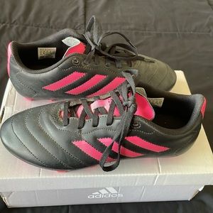 Women’s Soccer Shoes